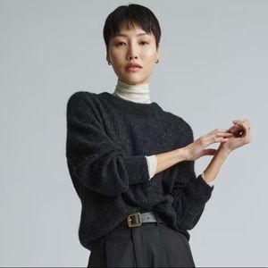Everlane Heathered black alpaca crew, L